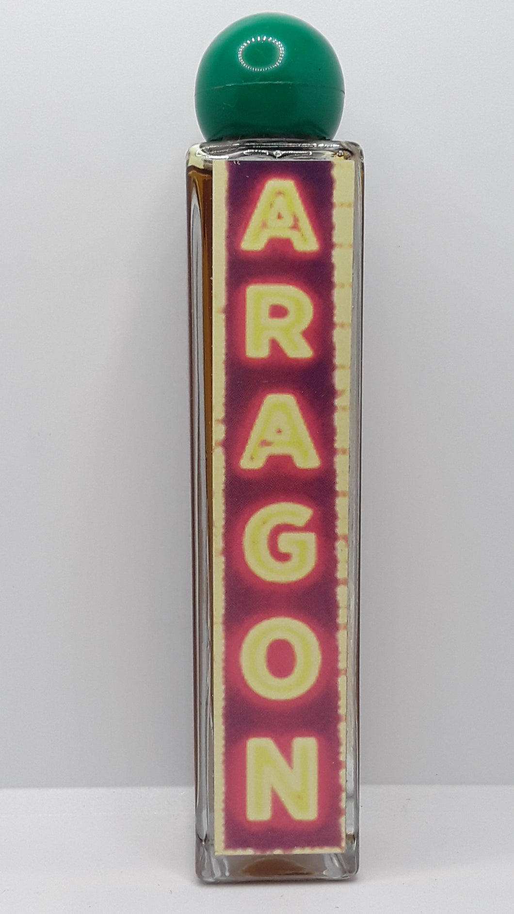 Aragon: new clothes, wormwood, tobacco flower, tuberose, musk